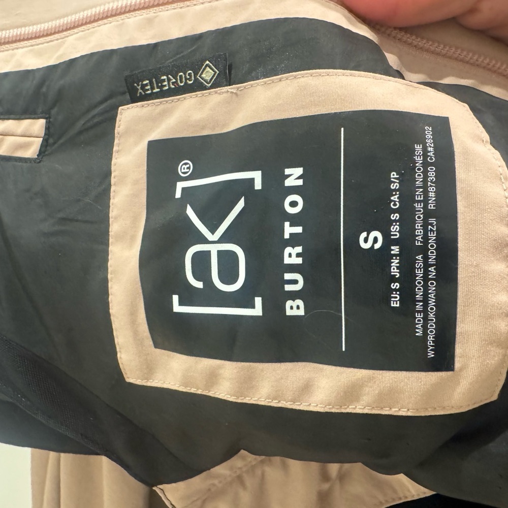 Women’s Burton [ak] Kimmy GORE-TEX 2L Bib Pants - Picture 6 of 6